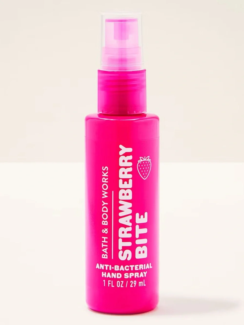⚠️ 5/25: bath & body works strawberry bite antibacterial hand spray